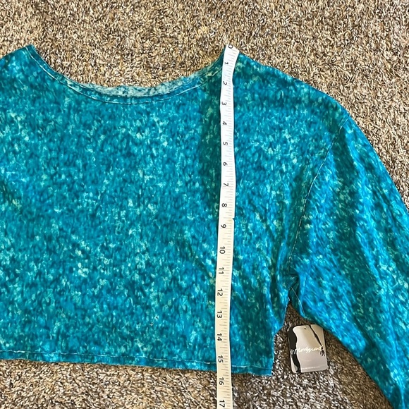 Free People (FP) Movement blue cutout Back Cropped Long Sleeve Top size small - Picture 13 of 13